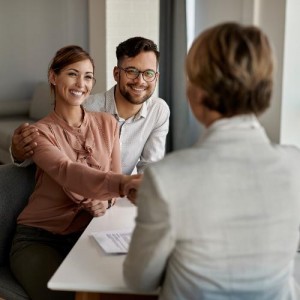 ¿QUÉ DEBE TENER UN BUEN SERVICIO DE ASISTENCIA EN COLOMBIA?